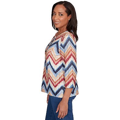 Petite Alfred Dunner Textured Knit Chevron Top with Necklace