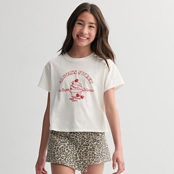 Girls 7-16 eyeshadow Oversized Boxy Graphic Tee with Side Slits