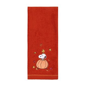 Celebrate Together™ Fall Peanuts Snoopy & Woodstock Pumpkin Hand Towel