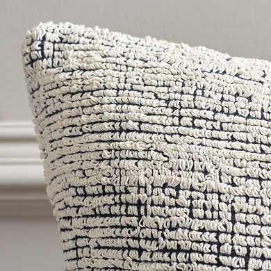 Safavieh Kailo Pillow