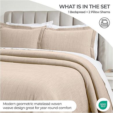 SUPERIOR Zenith Matelasse Quilt and Sham Set