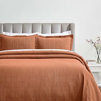 SUPERIOR Zenith Matelasse Quilt and Sham Set