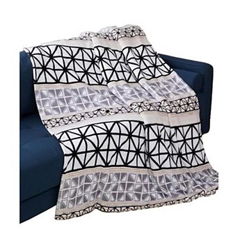 Brexton Plush Decorative Machine Washable Throw