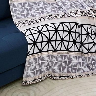 Brexton Plush Decorative Machine Washable Throw