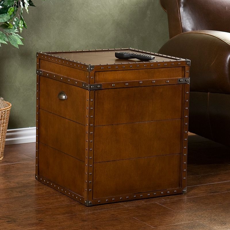 Steamer Trunk End Table, Brown