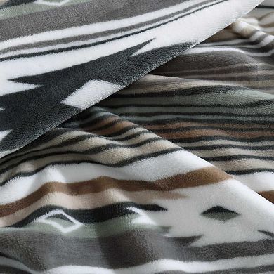 Wrangler Coyote Sands Green King Blanket