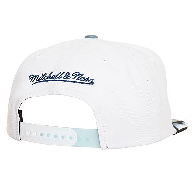 Men's Mitchell & Ness Gray Chicago Bulls Day 6 Snapback Hat