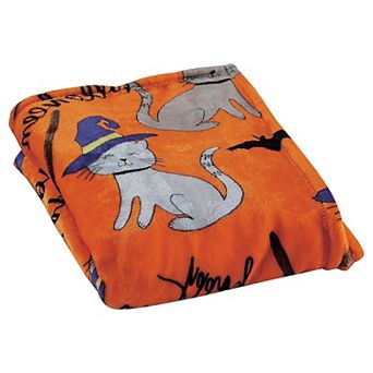 Throw Blanket, Ideal for Fall and Winter - Stylish Designs to Share with Friends and Family