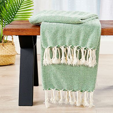 Home Soft Things Chevron Knit Lightweight Tassel Throw Blanket