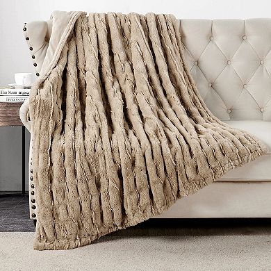 Home Soft Things Stretchy Solid Color Faux Fur Throw Blanket