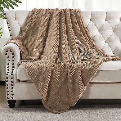 Home Soft Things Shaggy Wavy Faux Fur Throw Blanket