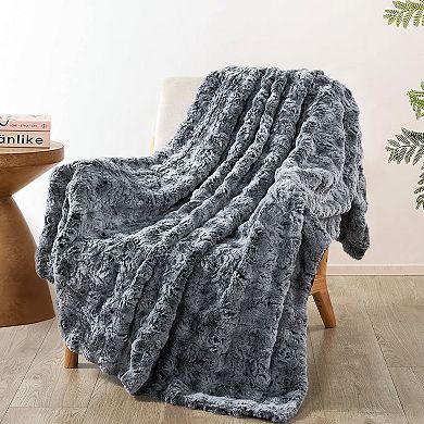 Home Soft Things Variegated Faux Fur Throw Blanket