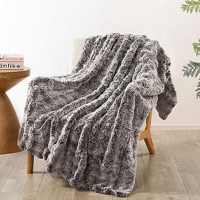 Home Soft Things Variegated Faux Fur Throw Blanket