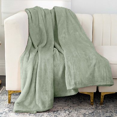 Nicole Miller Plush Throw Blanket