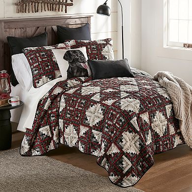 Donna Sharp Log Cabin Star Pieced Cotton Quilt Set with Shams