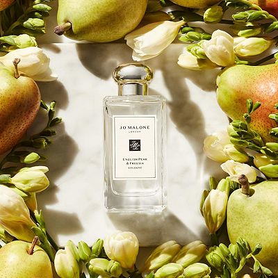 JO MALONE香水ENGLISH PEAR&FREESIA COLOGNE Jo Malone London English Pear & Freesia Cologne with Rose