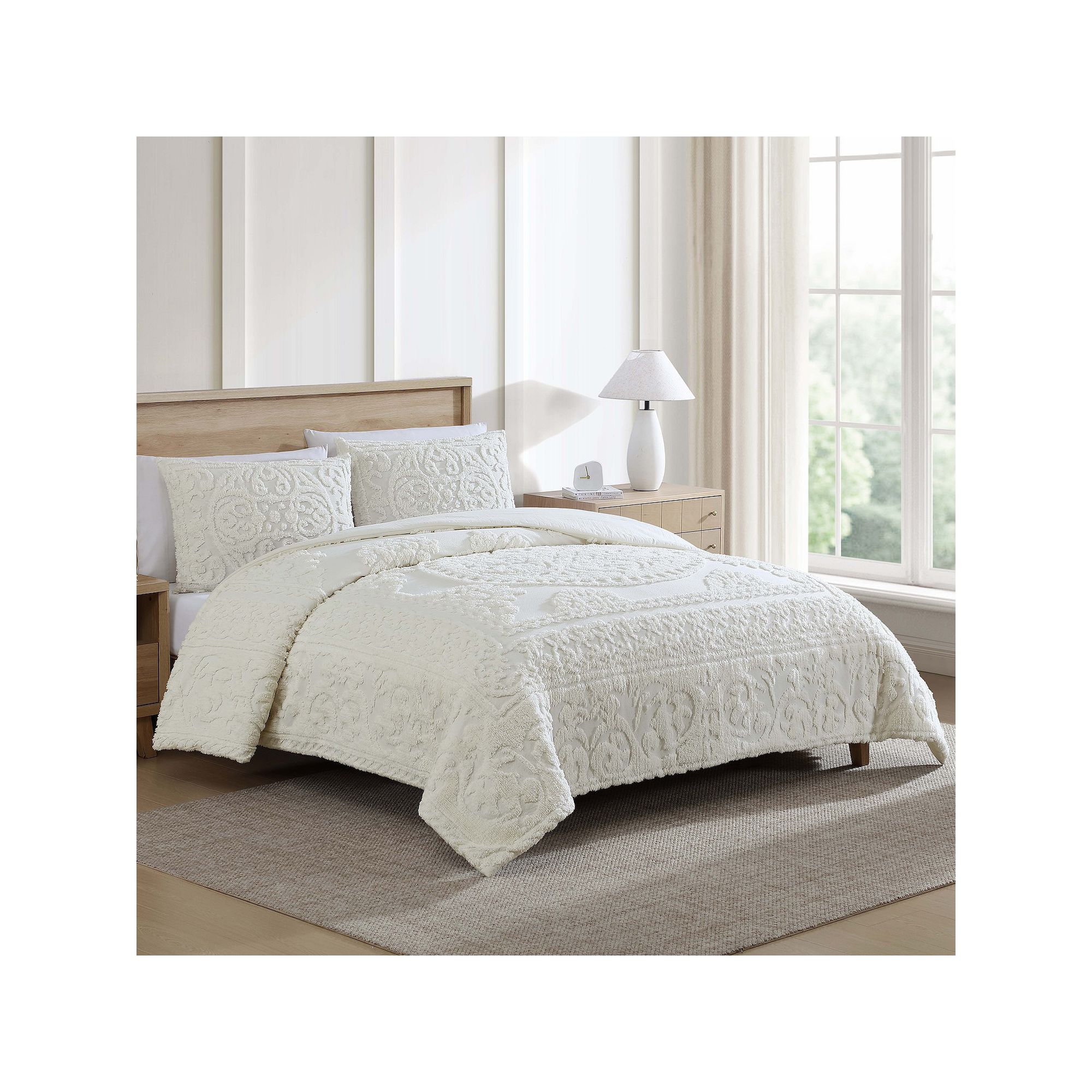Beatrice Home Fashions 3-Piece Emblem Chenille Comforter Set, Ivory