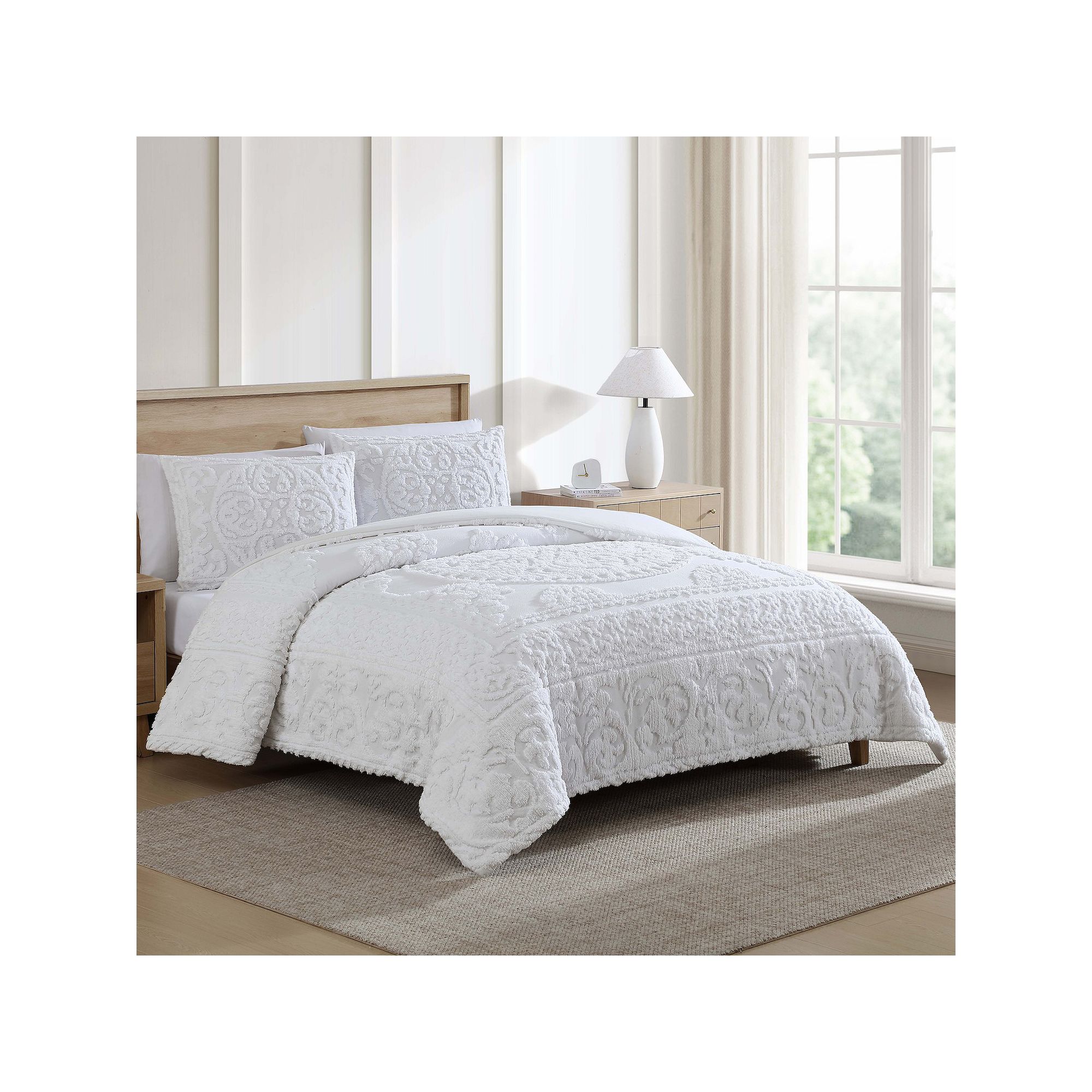 Beatrice Home Fashions 3-Piece Emblem Chenille Comforter Set, White