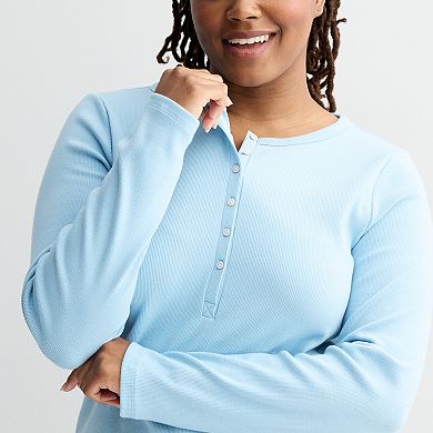 Juniors' Plus Size SO® Long Sleeve Henley Top
