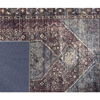 L'Baiet Irene Multicolor Distressed Washable Area or Throw Rug
