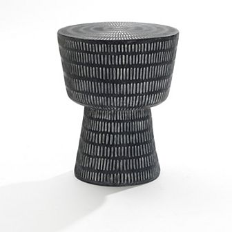 LuxenHome Outdoor and Indoor Round Spiral Pattern Side Table, Black