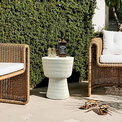 LuxenHome Outdoor and Indoor Round Spiral Pattern Side Table, Off White