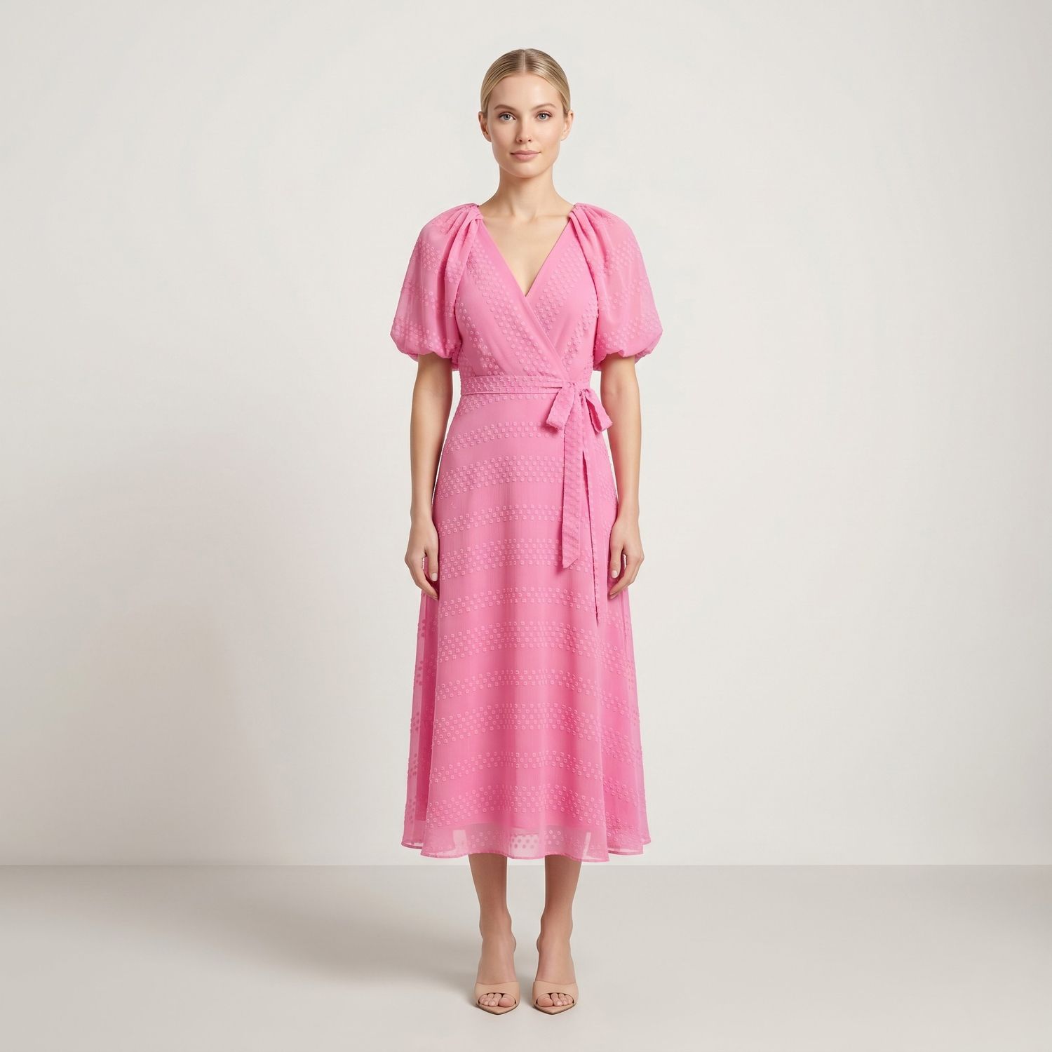 Женское платье Maison Tara Draped Sleeve Midi