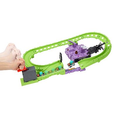 Mattel Hot Wheels RacerVerse Minecraft Ender Dragon's Last Lap Track Set