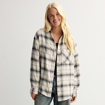 Juniors' SO® Boyfriend Button-Front Flannel Shirt