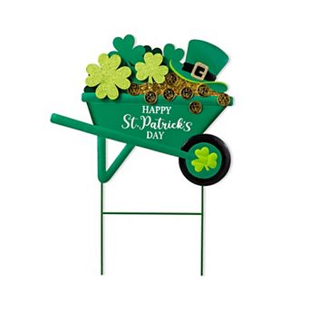 Glitzhome 24"H St. Patrick's Unique Wagon Shape Metal Shamrocks Wagon Yard Stake
