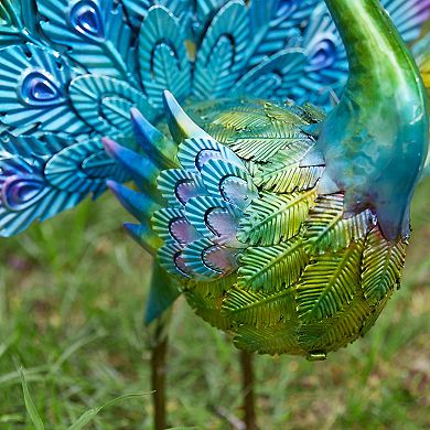Glitzhome Spirited Metal Peacock Tail Spread Garden Statue with Stakes