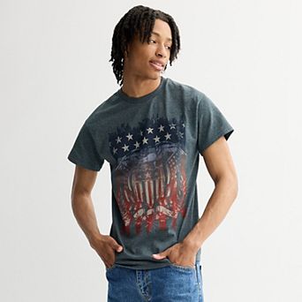Men's USA Crest Gradient Graphic Tee