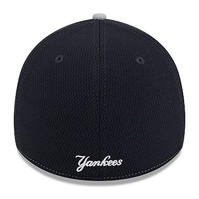 Men's New Era Navy/Gray New York Yankees 2025 MLB Clubhouse 39THIRTY Flex Hat