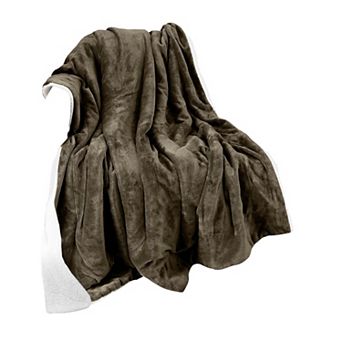 Elegant Comfort Reversible Solid Sherpa Throw Blanket
