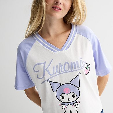 Juniors' Kuromi Boxy V-Neck Short Sleeve Tee