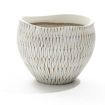 LuxenHome V-Pattern Polyresin Round Planter