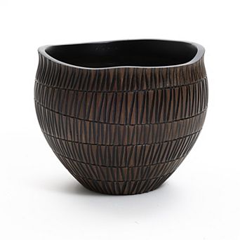 LuxenHome V-Pattern Polyresin Round Planter
