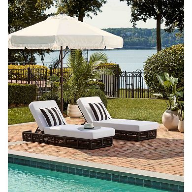 Safavieh Outdoor Gillian Daybed