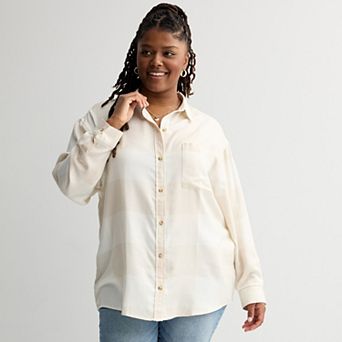 Juniors' Plus Size SO® Boyfriend Flannel Long Sleeve Shirt