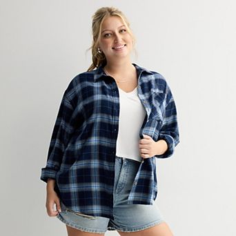 Juniors' Plus Size SO® Boyfriend Flannel Long Sleeve Shirt