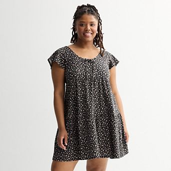 Juniors' Plus Size SO® Easy Flutter Sleeve Dress