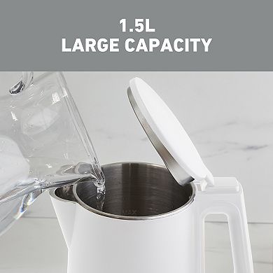 West Bend Timeless 1.5 Liter Electric Kettle