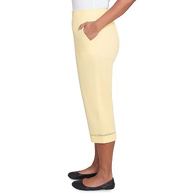 Women's Alfred Dunner Dotted Trim Capri Pants
