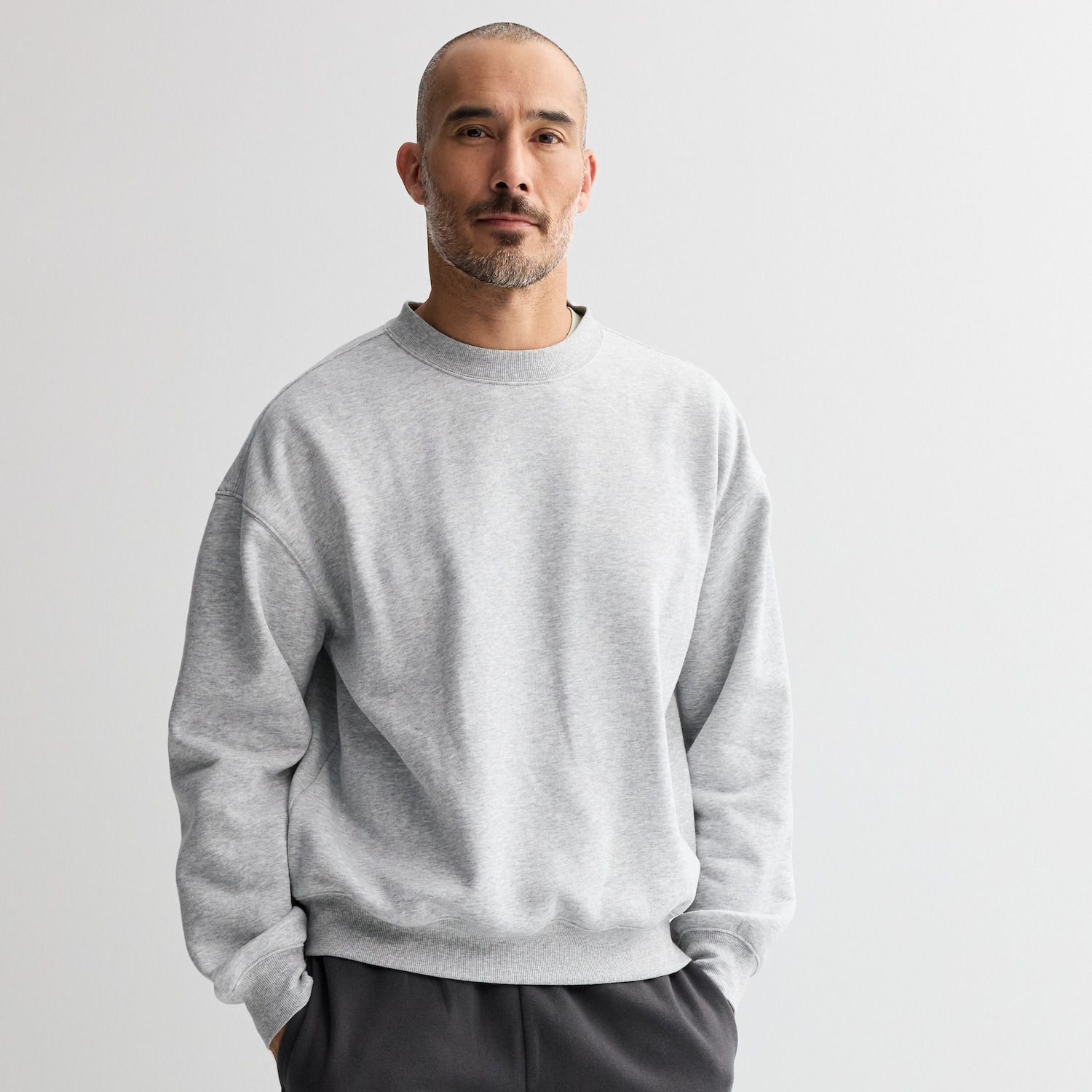 Мужской свитер Tek Gear Ultra Soft Fleece Crewneck Pullover, цвет: Серый меланжевый