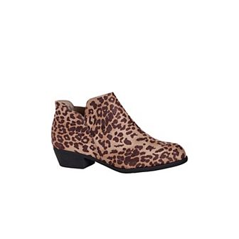 Avenue Women's Wide Width Freisa Ankle Boot