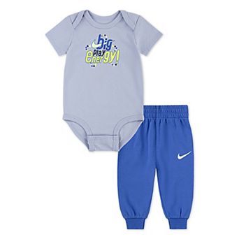 Baby Boys Nike "Big Play Energy!" Bodysuit & Pants 2 pc Set