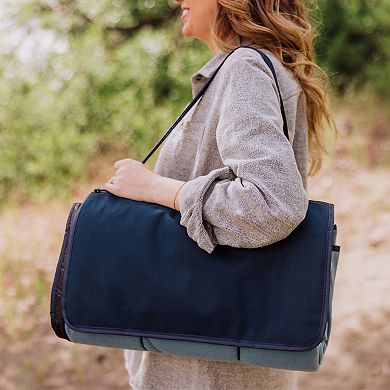 Oniva XL Outdoor Water-resistant Picnic Blanket Tote