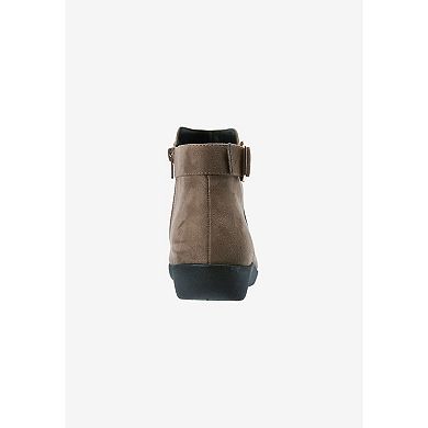 Comfortview Women's The Cassie Bootie