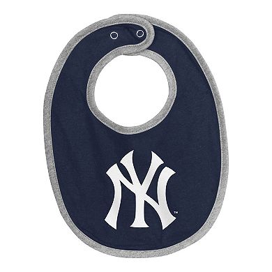 "Newborn & Infant New York Yankees Tied Up Bodysuit, Bib & Bootie Set"