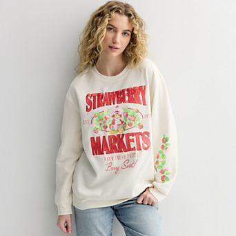 Juniors' Strawberry Shortcake Markets Graphic Fleece Sweatshirt